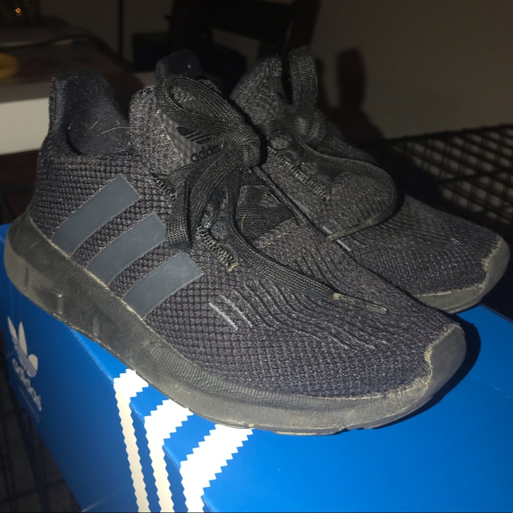 Boy’s Adidas